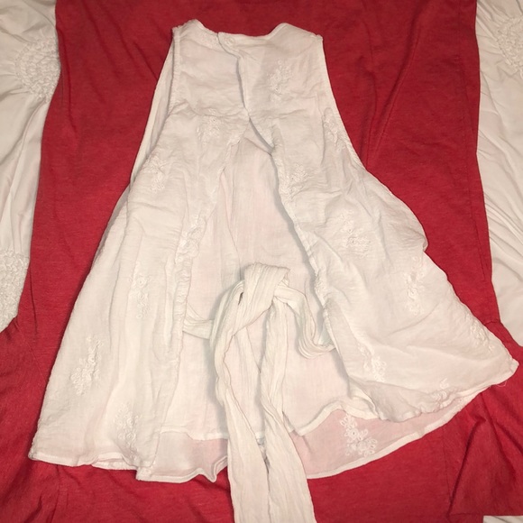 Boutique all whit top - Picture 2 of 2